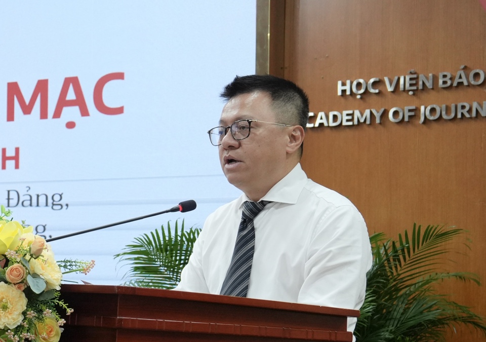 Phó Trưởng Ban Tuyên giáo Trung ương, Tổng Biên tập Báo Nhân dân Lê Quốc Minh phát biểu khai mạc hội thảo. Ảnh: Hồng Thái