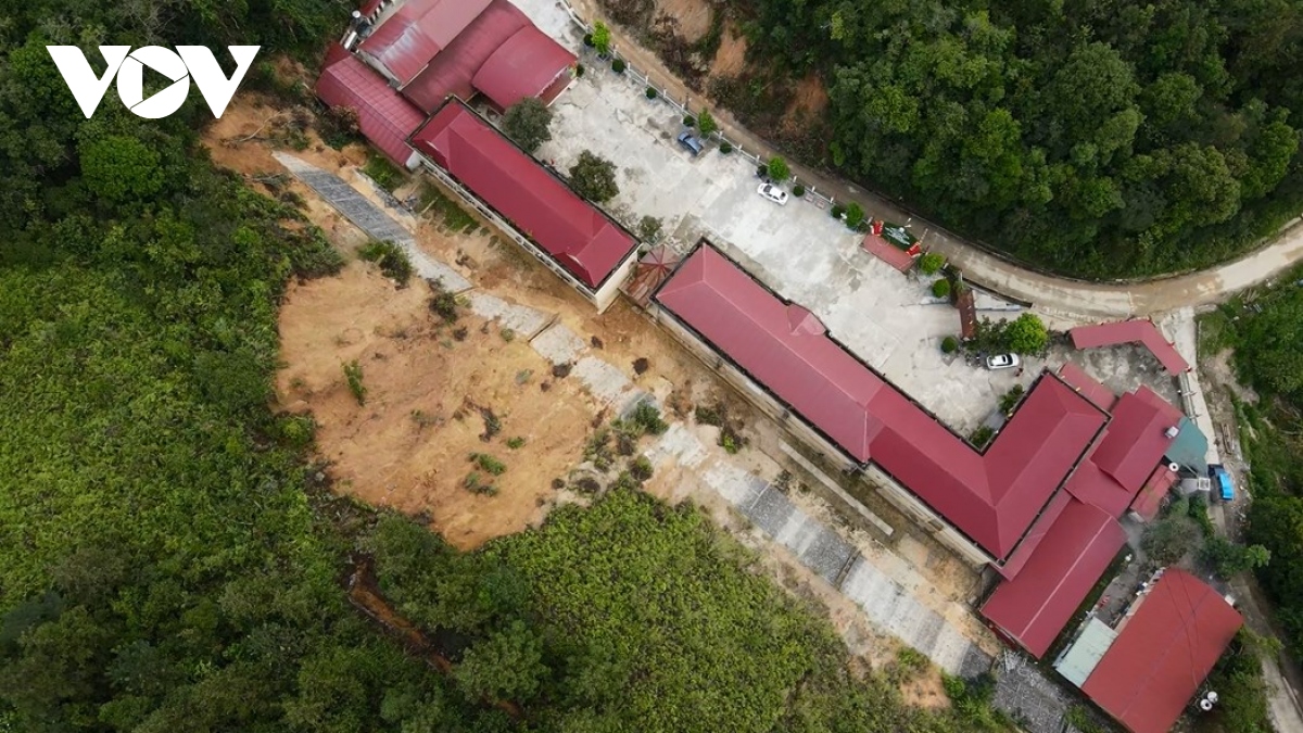 lào cai chuyển học sinh từ trường học có nguy cơ sạt lở cao về nơi an toàn hình ảnh 1 lao cai chuyen hoc sinh tu truong hoc co nguy co sat lo cao ve noi an toan hinh anh 1