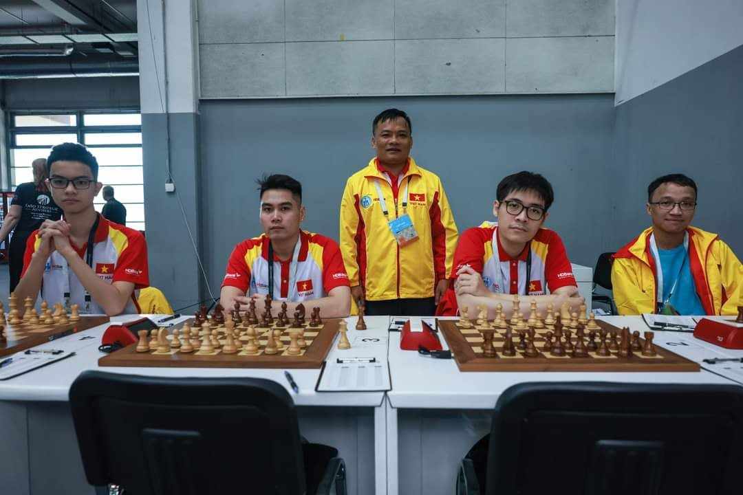 Lê Quang Liêm chưa xuất trận, cờ vua Việt Nam vẫn thắng dễ trận đầu tại Olympiad- Ảnh 1. Lê Quang Liêm chưa xuất trận, cờ vua Việt Nam vẫn thắng dễ trận đầu tại Olympiad- Ảnh 1.