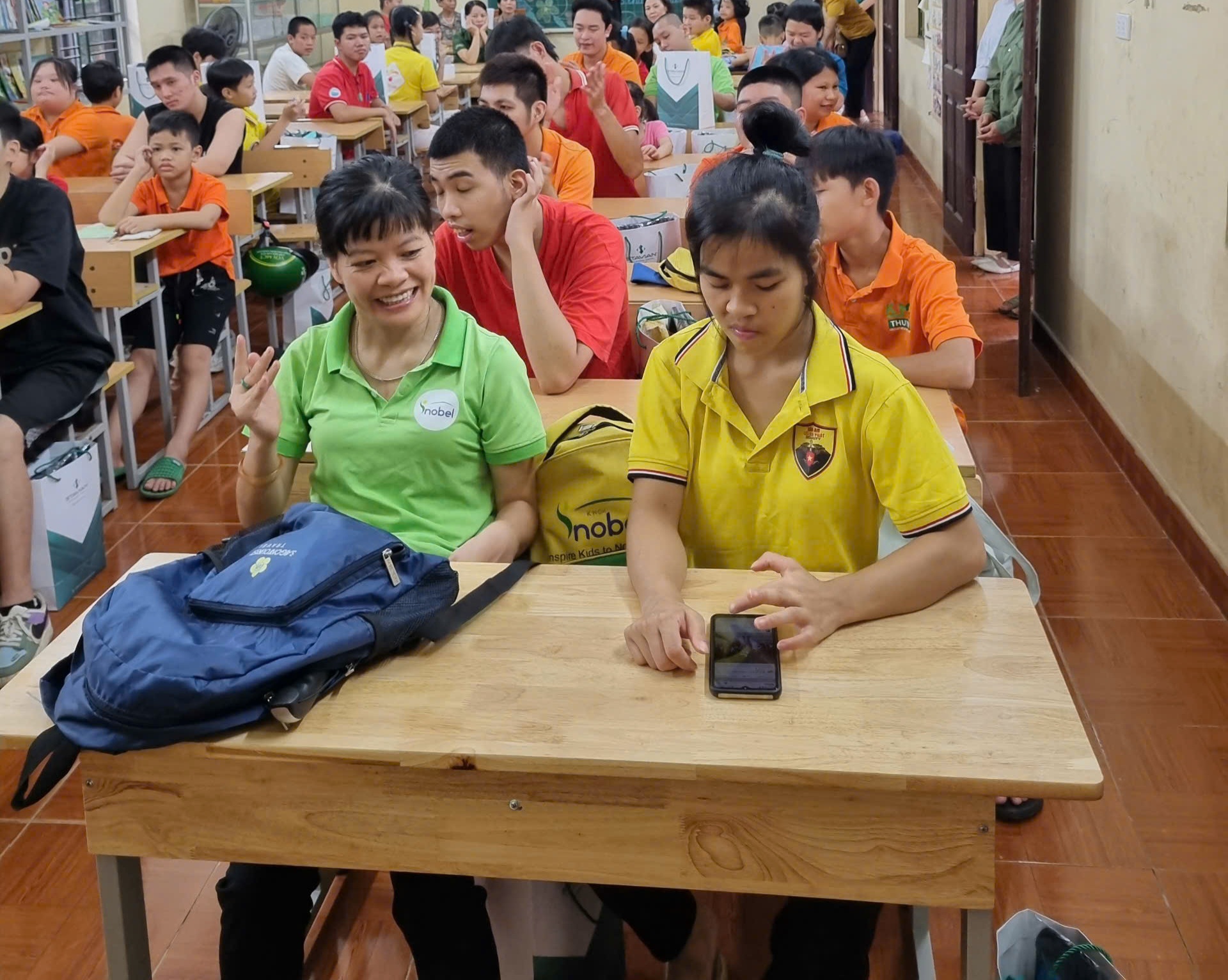 “Mẹ Hòa” của lớp học tình thương nơi cửa Phật- Ảnh 1. “Mẹ Hòa” của lớp học tình thương nơi cửa Phật- Ảnh 1.