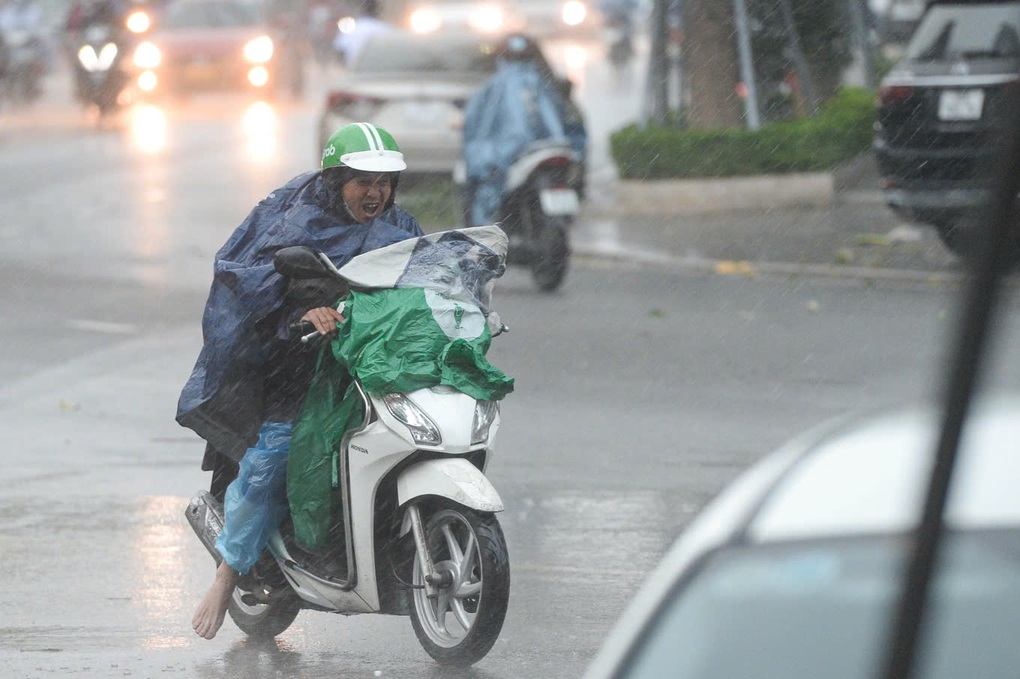 Nam Bộ sắp mưa lớn, Hà Nội mưa nhiều nơi - 1 Nam Bộ sắp mưa lớn, Hà Nội mưa nhiều nơi - 1