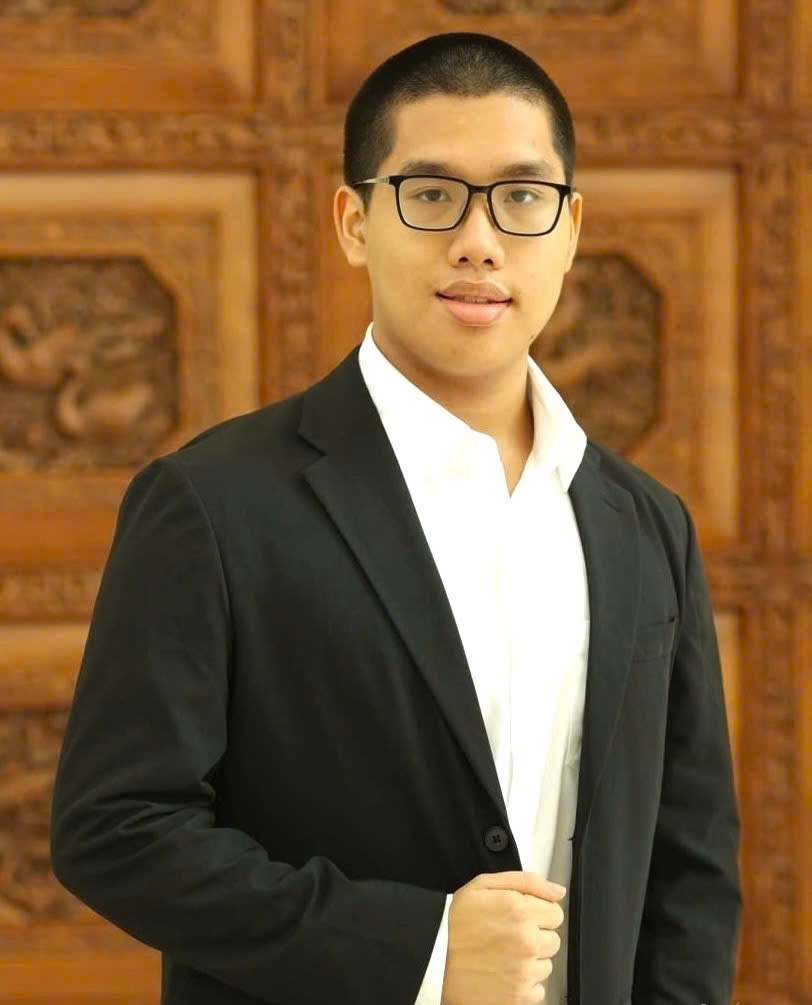 Nam sinh rẽ hướng thành công, đoạt Huy chương Vàng Olympic Tin học quốc tế- Ảnh 1. Nam sinh rẽ hướng thành công, đoạt Huy chương Vàng Olympic Tin học quốc tế- Ảnh 1.