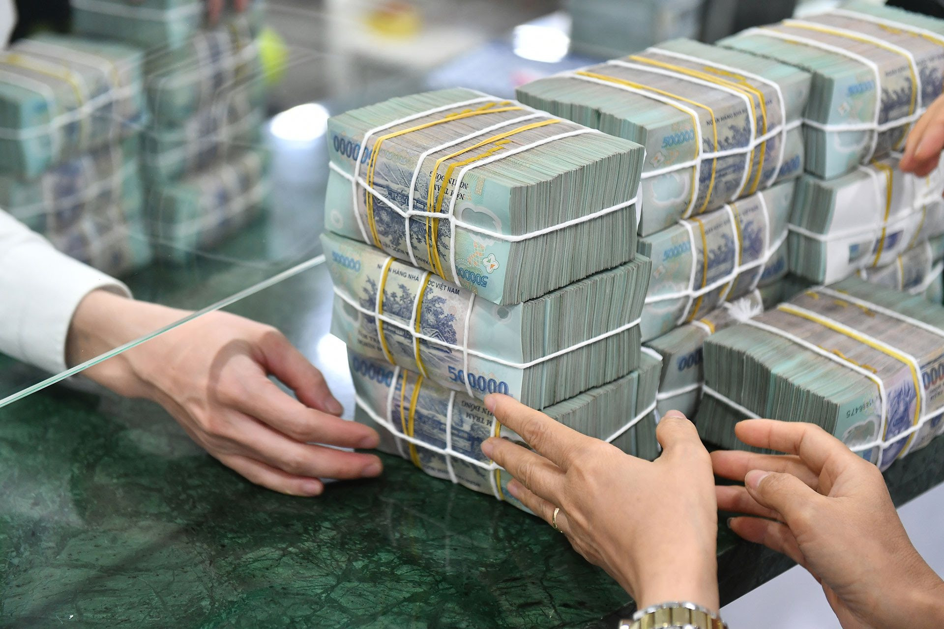 Ngân hàng phải sớm có lộ trình tuân thủ với cổ đông sở hữu vượt trần quy định- Ảnh 1. Ngân hàng phải sớm có lộ trình tuân thủ với cổ đông sở hữu vượt trần quy định- Ảnh 1.