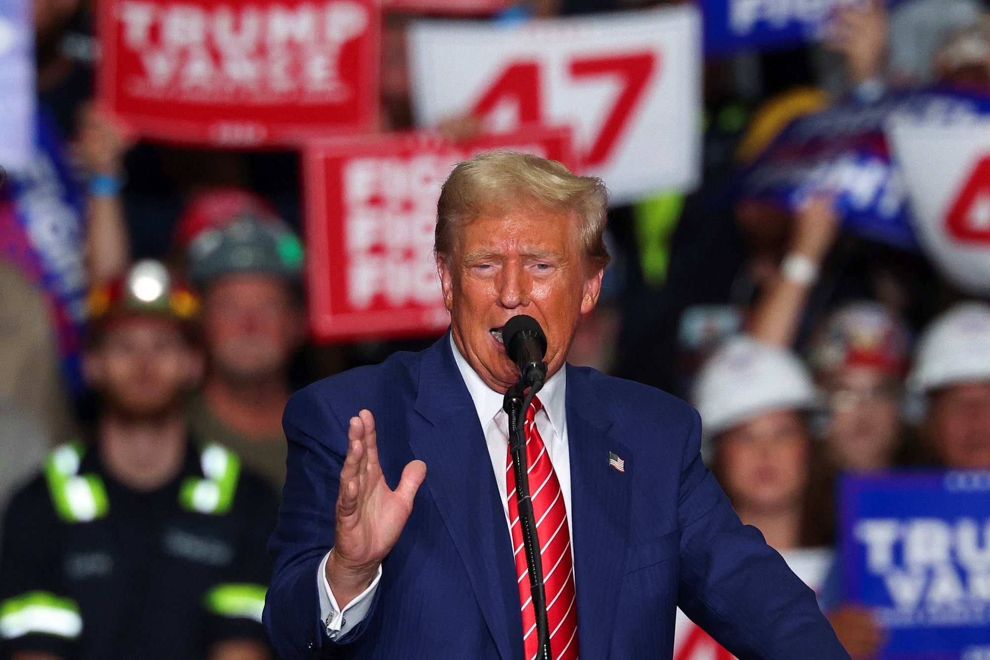 Ông Trump ra tuyên bố mới về cáo buộc cố lật ngược kết quả bầu cử- Ảnh 1. Ông Trump ra tuyên bố mới về cáo buộc cố lật ngược kết quả bầu cử- Ảnh 1.
