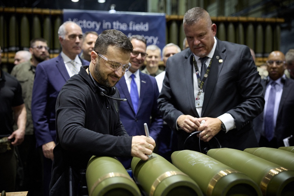 Ông Zelensky đến Mỹ trình bày kế hoạch để chiến thắng Nga - 1 Ông Zelensky đến Mỹ trình bày kế hoạch để chiến thắng Nga - 1