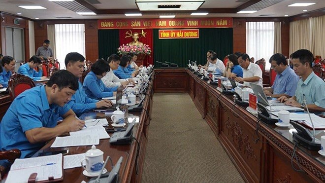 Quang cảnh buổi làm việc.