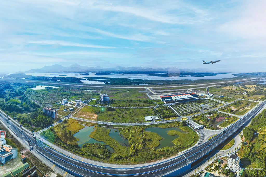 Sức lan tỏa của những công trình giao thông trọng điểm nơi đất Mỏ
- Ảnh 1. Sức lan tỏa của những công trình giao thông trọng điểm nơi đất Mỏ
- Ảnh 1.