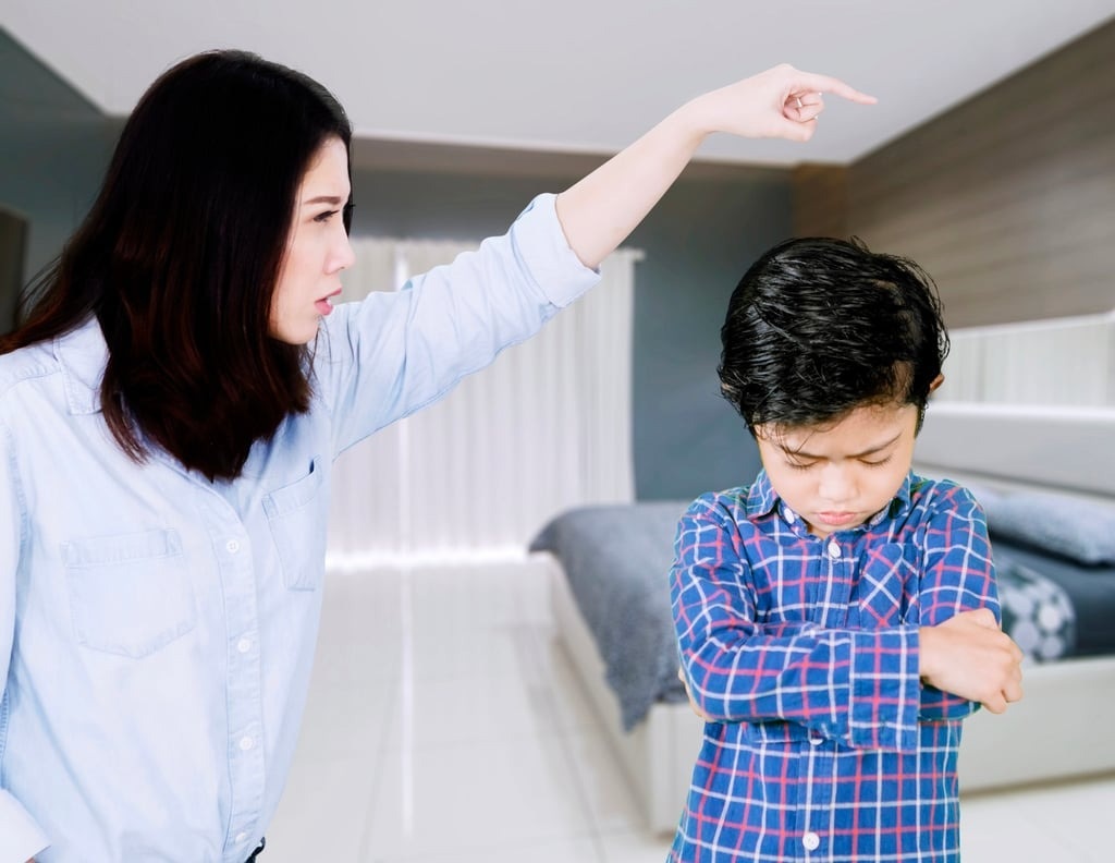 Tâm sự chua chát của người mẹ hành hạ con trai vì bị bắt nạt nơi công sở - 1 Tâm sự chua chát của người mẹ hành hạ con trai vì bị bắt nạt nơi công sở - 1
