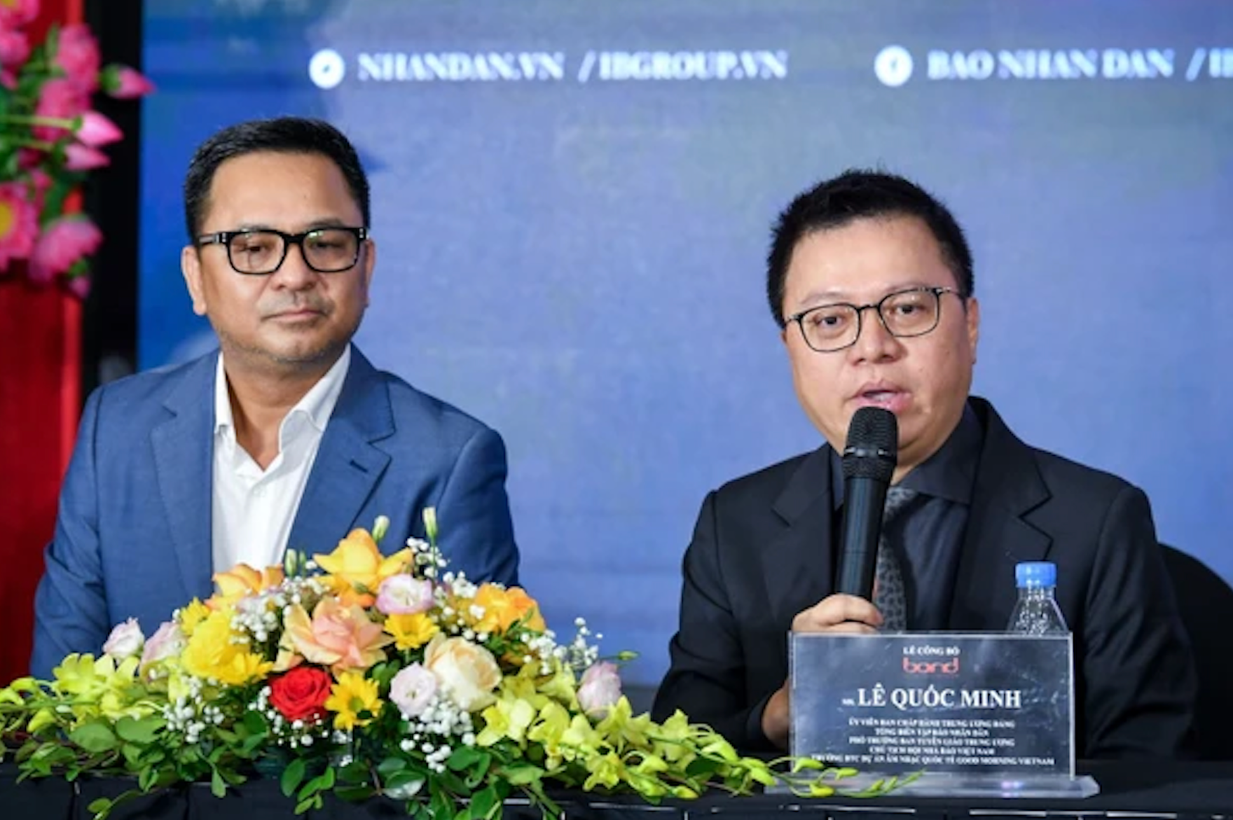 Tất cả số tiền bán vé Tất cả số tiền bán vé