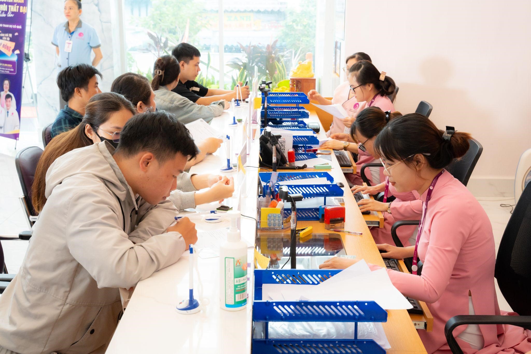 Tham gia tọa đàm y khoa hiện thực hóa giấc mơ làm ba mẹ - Ảnh 1. Tham gia tọa đàm y khoa hiện thực hóa giấc mơ làm ba mẹ - Ảnh 1.