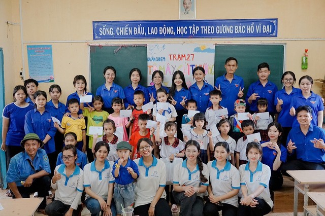 Những yêu thương ở các 'trạm dừng' Những yêu thương ở các 'trạm dừng'