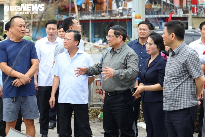 Thủ tướng tới Quảng Ninh, Hải Phòng chỉ đạo khắc phục hậu quả bão Yagi Thủ tướng tới Quảng Ninh, Hải Phòng chỉ đạo khắc phục hậu quả bão Yagi
