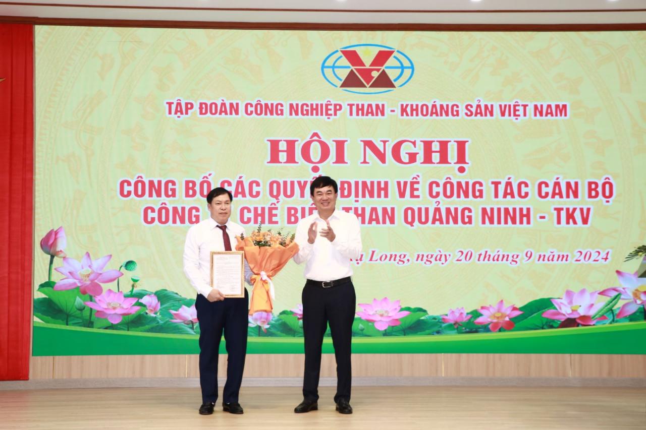 TKV: Công bố các quyết định về công tác cán bộ tại Công ty Tuyển than Cửa Ông và Công ty Chế biến than Quảng Ninh