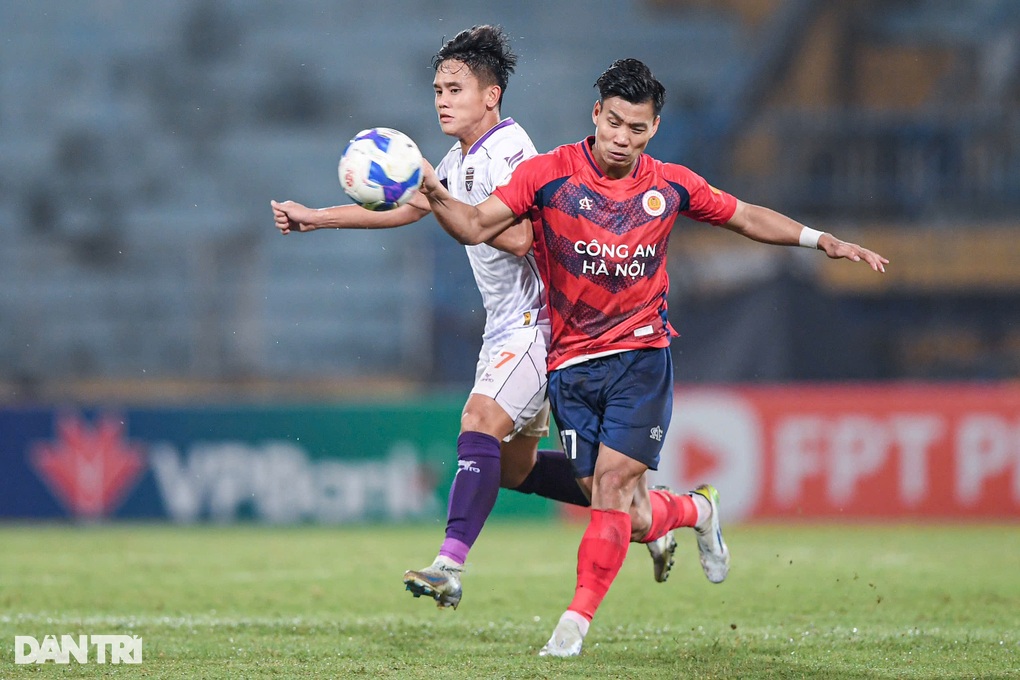 Đánh bại Bình Dương, CLB Công an Hà Nội thắng trận đầu tiên ở V-League - 7 Đánh bại Bình Dương, CLB Công an Hà Nội thắng trận đầu tiên ở V-League - 7