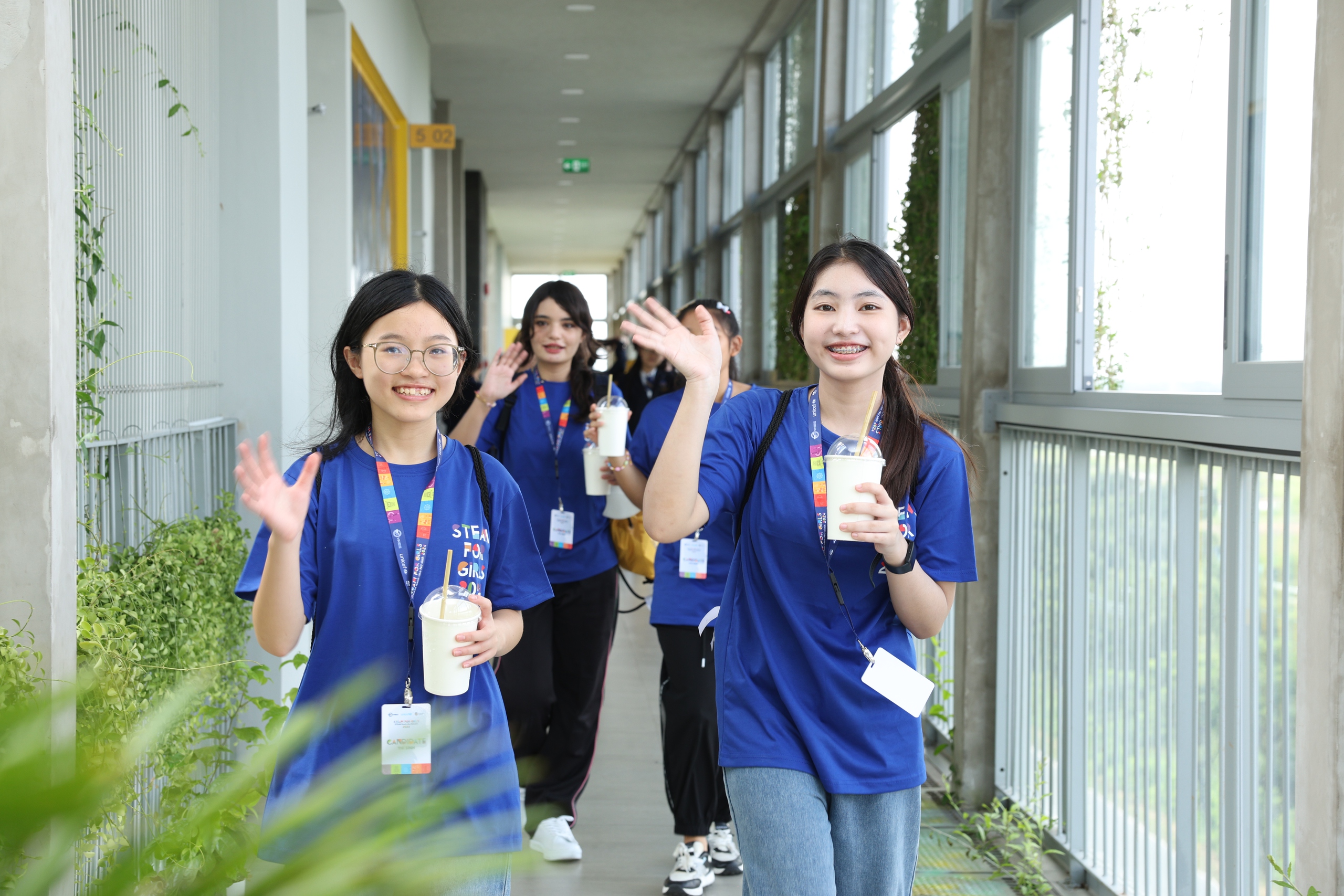 Các thí sinh 'STEAM For Girls' sẵn sàng cho hành trình khám phá và sáng tạo- Ảnh 2. Các thí sinh 'STEAM For Girls' sẵn sàng cho hành trình khám phá và sáng tạo- Ảnh 2.