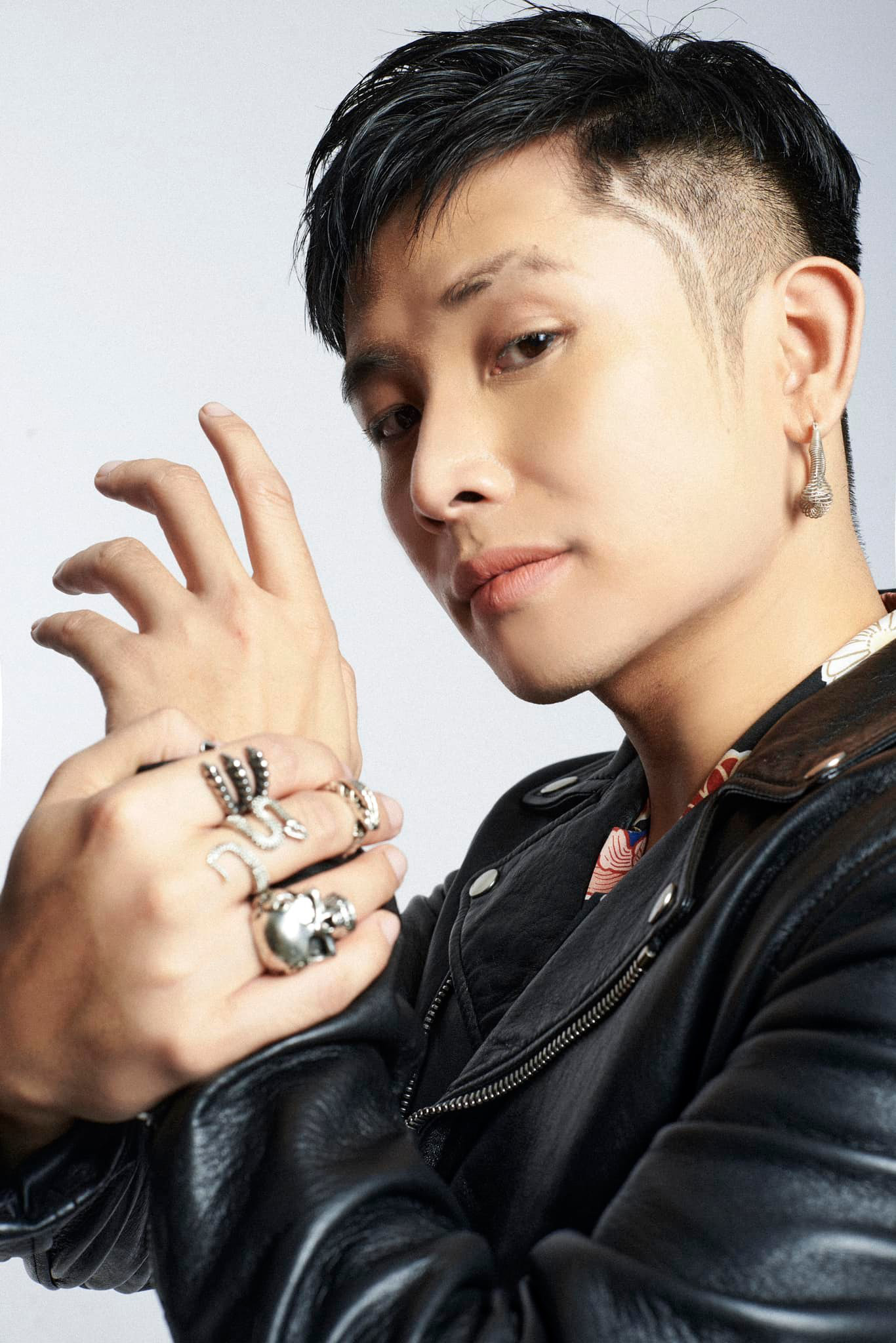 Ricky Star bắt đầu ngày mới bằng tô phở nóng - Ảnh 2. Ricky Star bắt đầu ngày mới bằng tô phở nóng hổi - Ảnh 2.