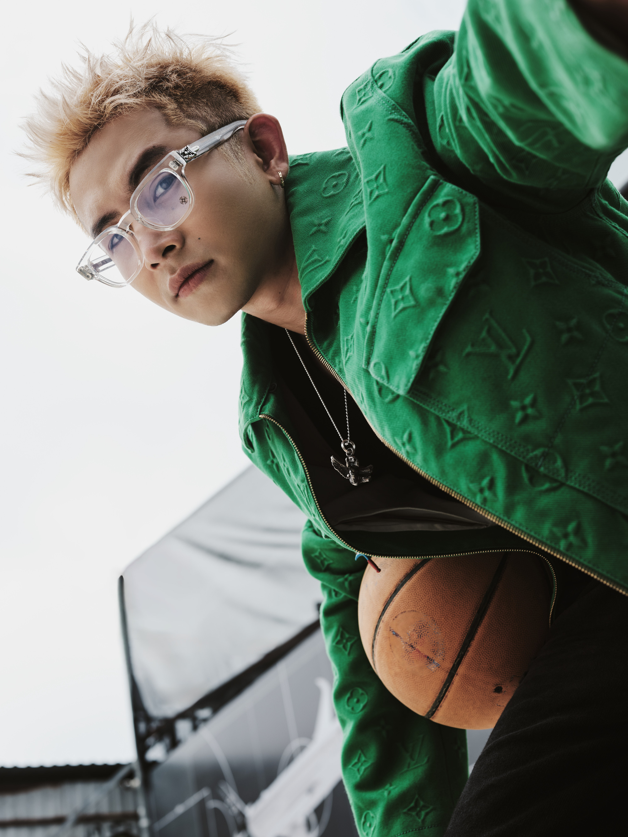 Ricky Star bắt đầu ngày mới bằng tô phở nóng - Ảnh 3. Ricky Star bắt đầu ngày mới bằng tô phở nóng - Ảnh 3.