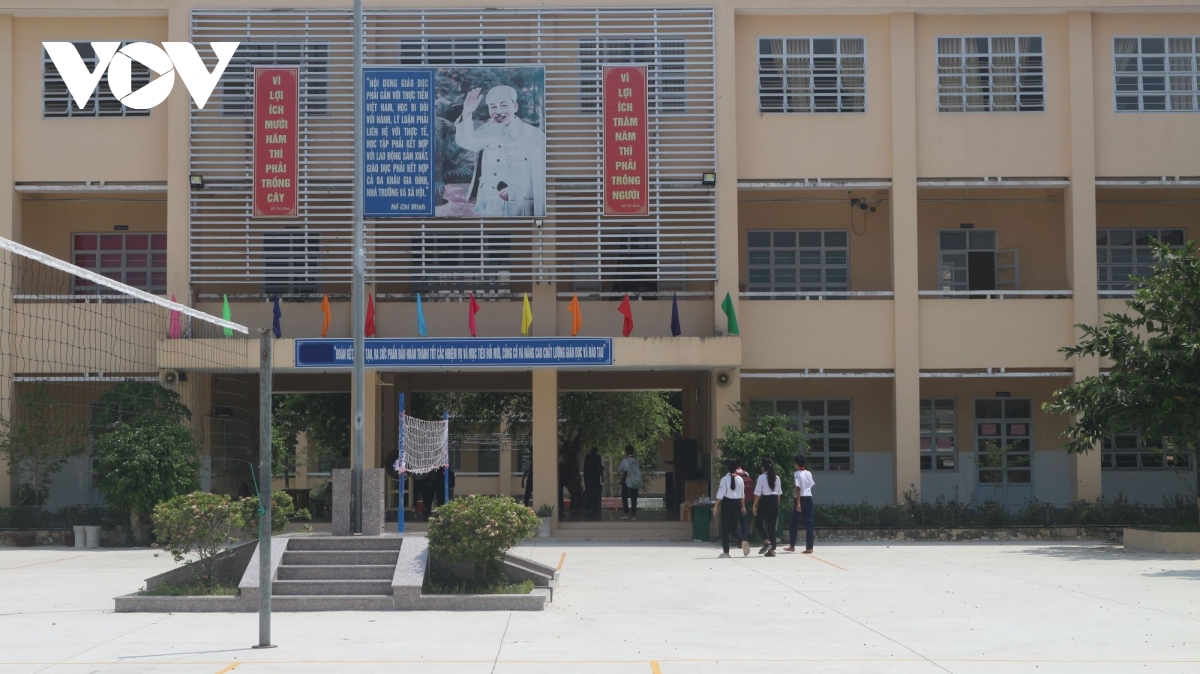 Để giáo dục vùng đồng bào dân tộc thiểu số không ngừng phát triển hình ảnh 2 De giao duc vung dong bao dan toc thieu so khong ngung phat trien hinh anh 2