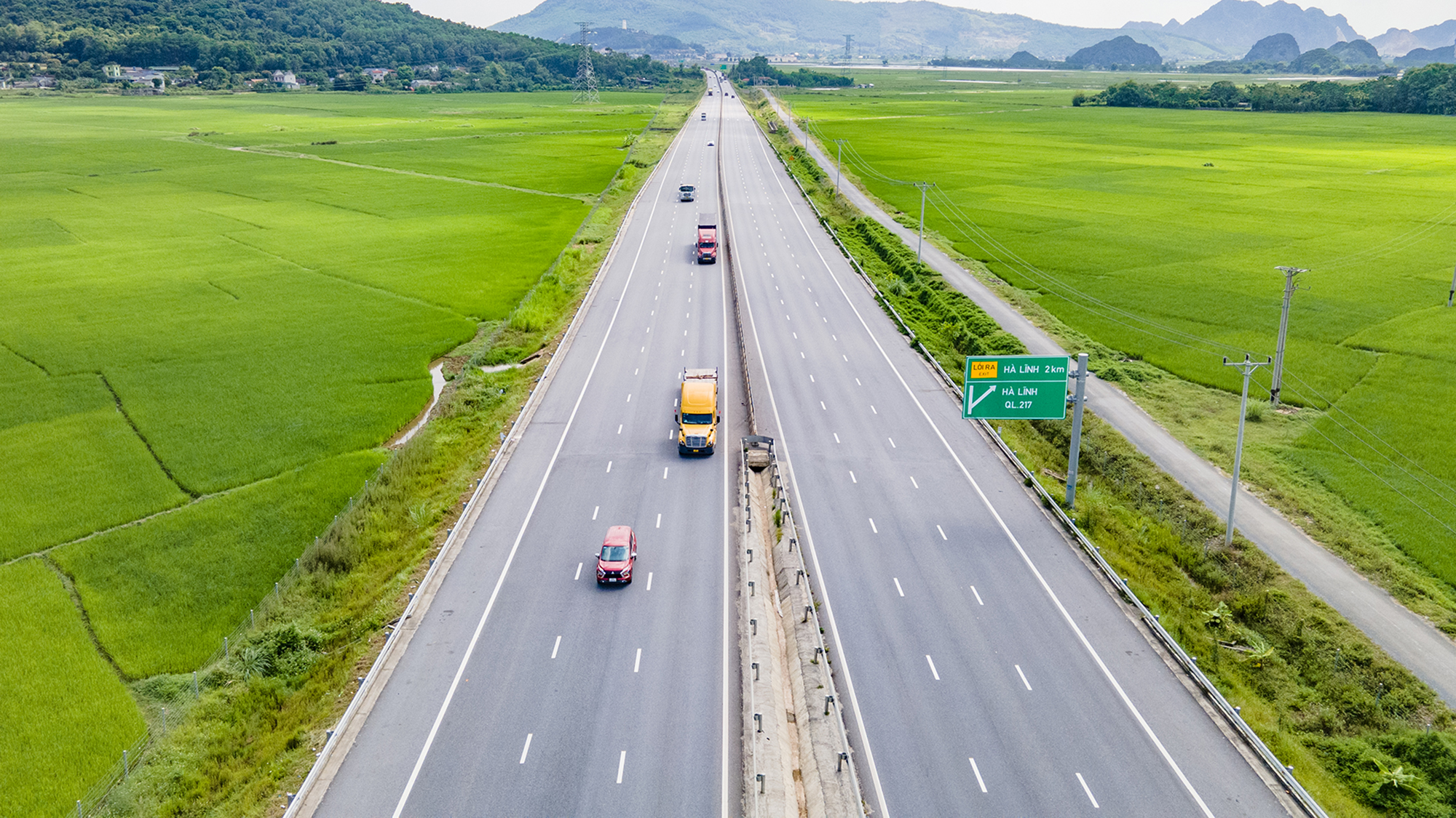 Ai sẽ thu phí cao tốc đầu tư bằng ngân sách?- Ảnh 2. Ai sẽ thu phí cao tốc đầu tư bằng ngân sách?- Ảnh 2.