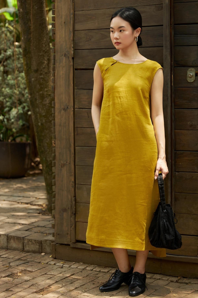 Trang phục linen là điểm nhấn riêng cho phong cách mùa thu- Ảnh 3. Trang phục linen là điểm nhấn riêng cho phong cách mùa thu- Ảnh 3.