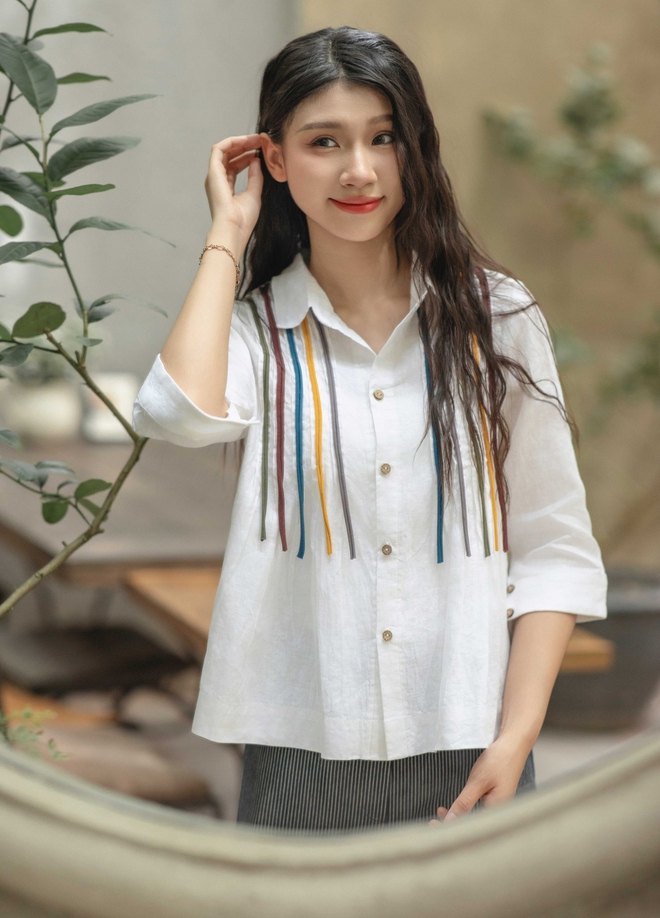 Trang phục linen là điểm nhấn riêng cho phong cách mùa thu- Ảnh 4. Trang phục linen là điểm nhấn riêng cho phong cách mùa thu- Ảnh 4.