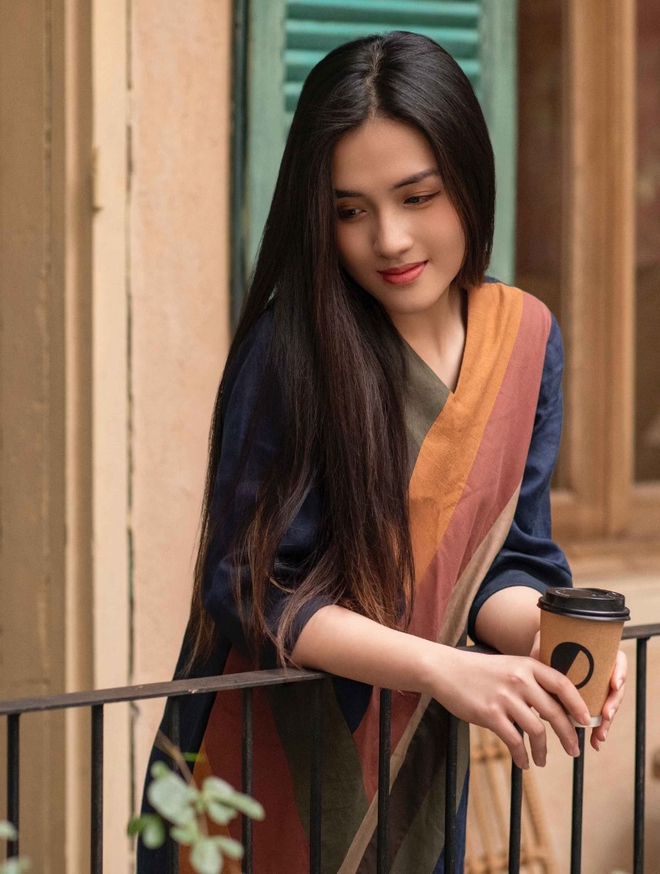 Trang phục linen là điểm nhấn riêng cho phong cách mùa thu- Ảnh 5. Trang phục linen là điểm nhấn riêng cho phong cách mùa thu- Ảnh 5.