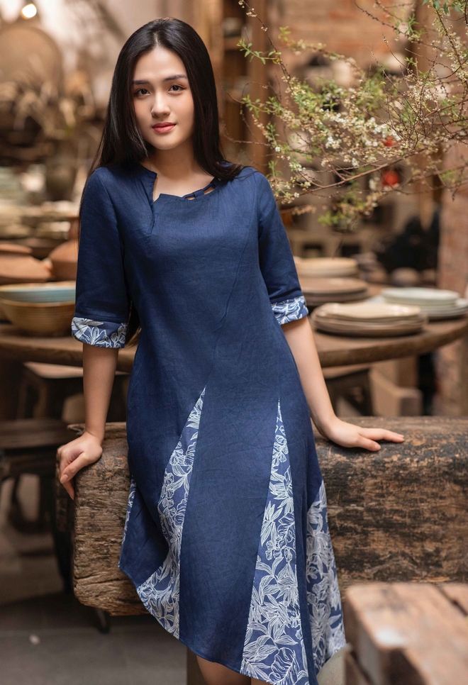 Trang phục linen là điểm nhấn riêng cho phong cách mùa thu- Ảnh 8. Trang phục linen là điểm nhấn riêng cho phong cách mùa thu- Ảnh 8.