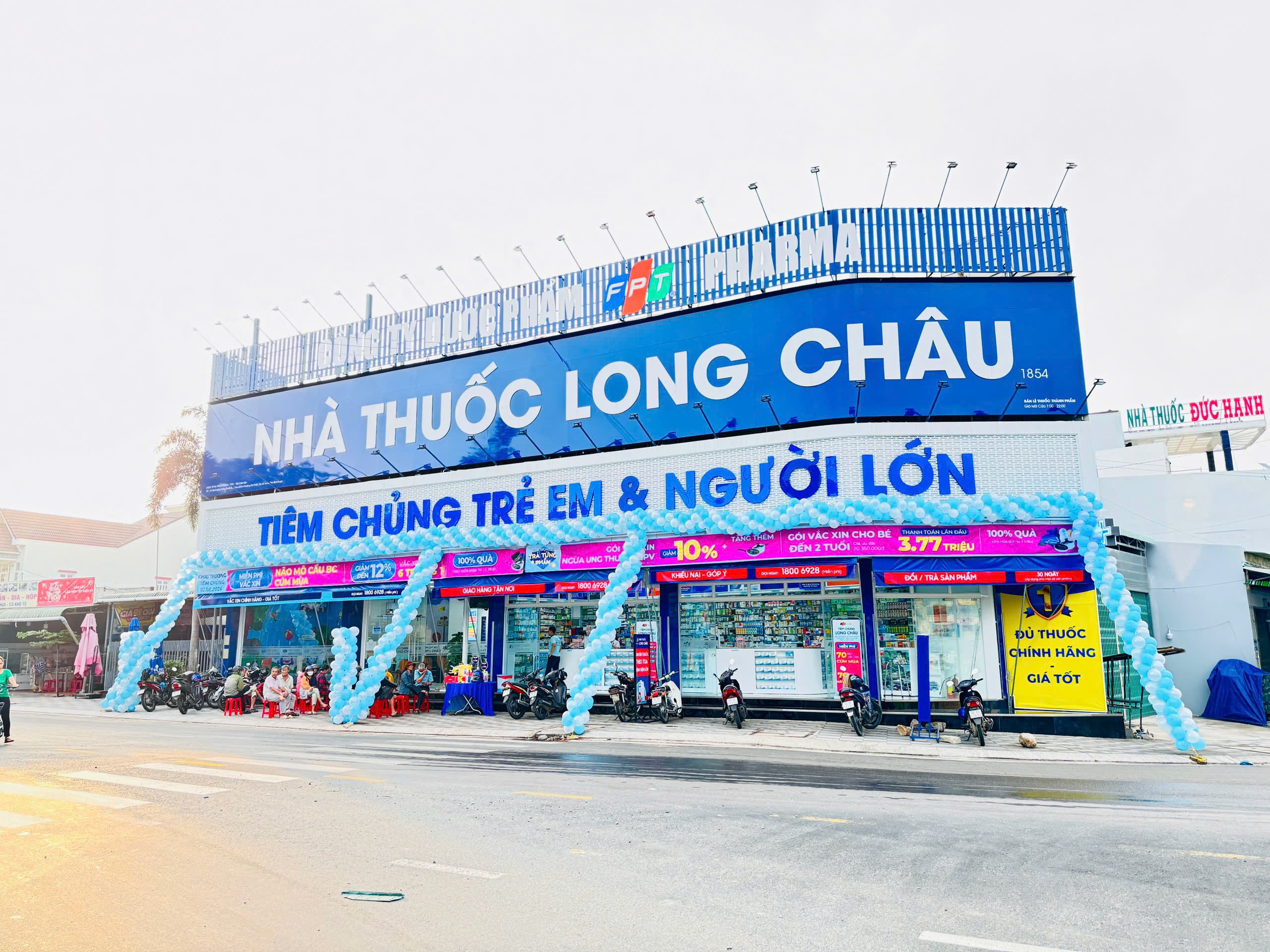 Hành trình tận tâm phục vụ 20 triệu khách hàng của FPT Long Châu- Ảnh 3. Hành trình tận tâm phục vụ 20 triệu khách hàng của FPT Long Châu- Ảnh 3.