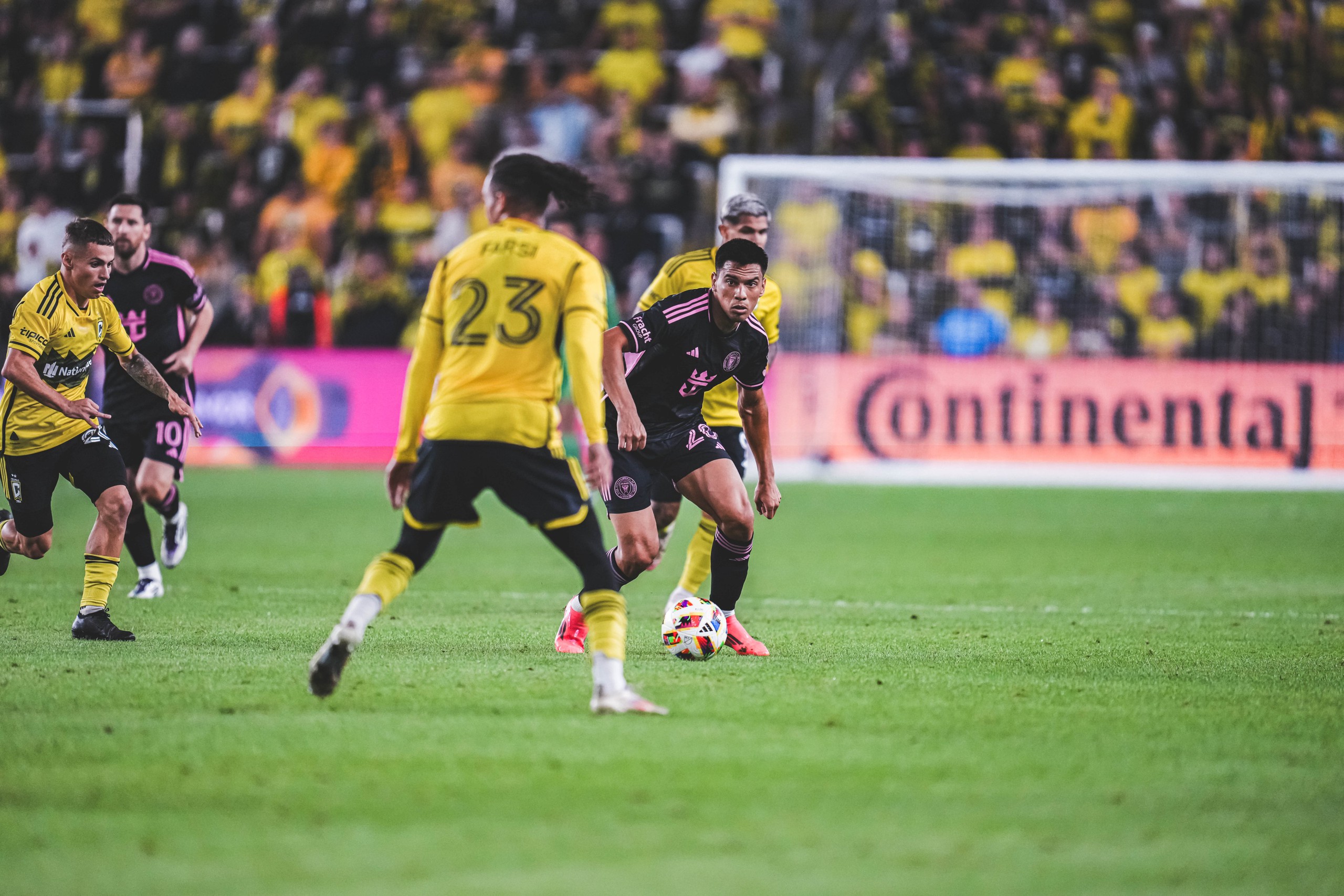 Messi ghi cú đúp cực đỉnh, lập kỷ lục vô địch cùng Inter Miami- Ảnh 2. Messi ghi cú đúp cực đỉnh, lập kỷ lục vô địch cùng Inter Miami- Ảnh 2.