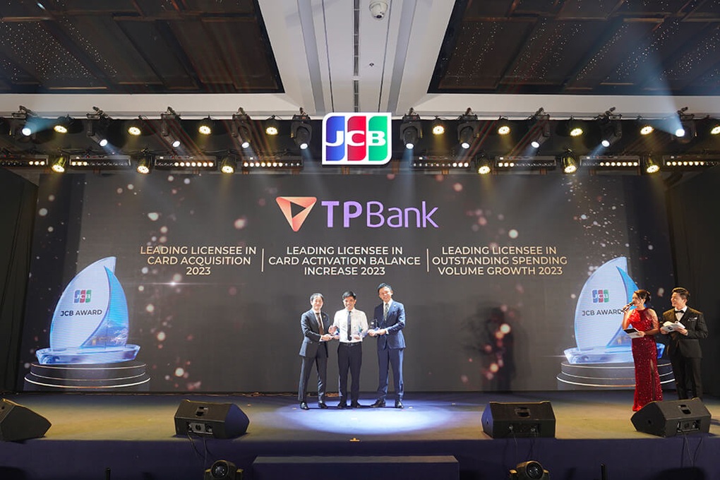 Chiến lược cá nhân hóa đưa thẻ TPBank tới hàng triệu khách hàng - 2 Chiến lược cá nhân hóa đưa thẻ TPBank tới hàng triệu khách hàng - 2