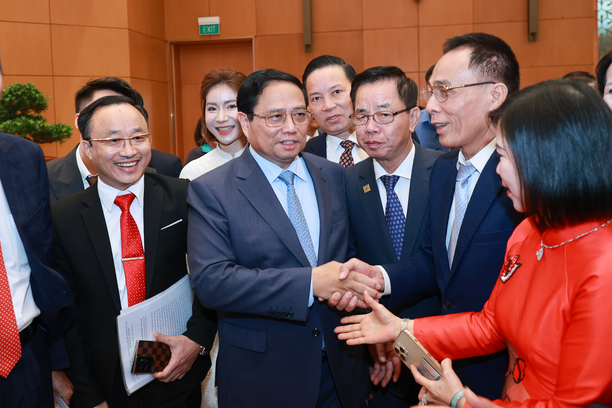 Thủ tướng nêu 5 tiên phong với doanh nghiệp, doanh nhân- Ảnh 2. Thủ tướng nêu 5 tiên phong với doanh nghiệp, doanh nhân- Ảnh 2.