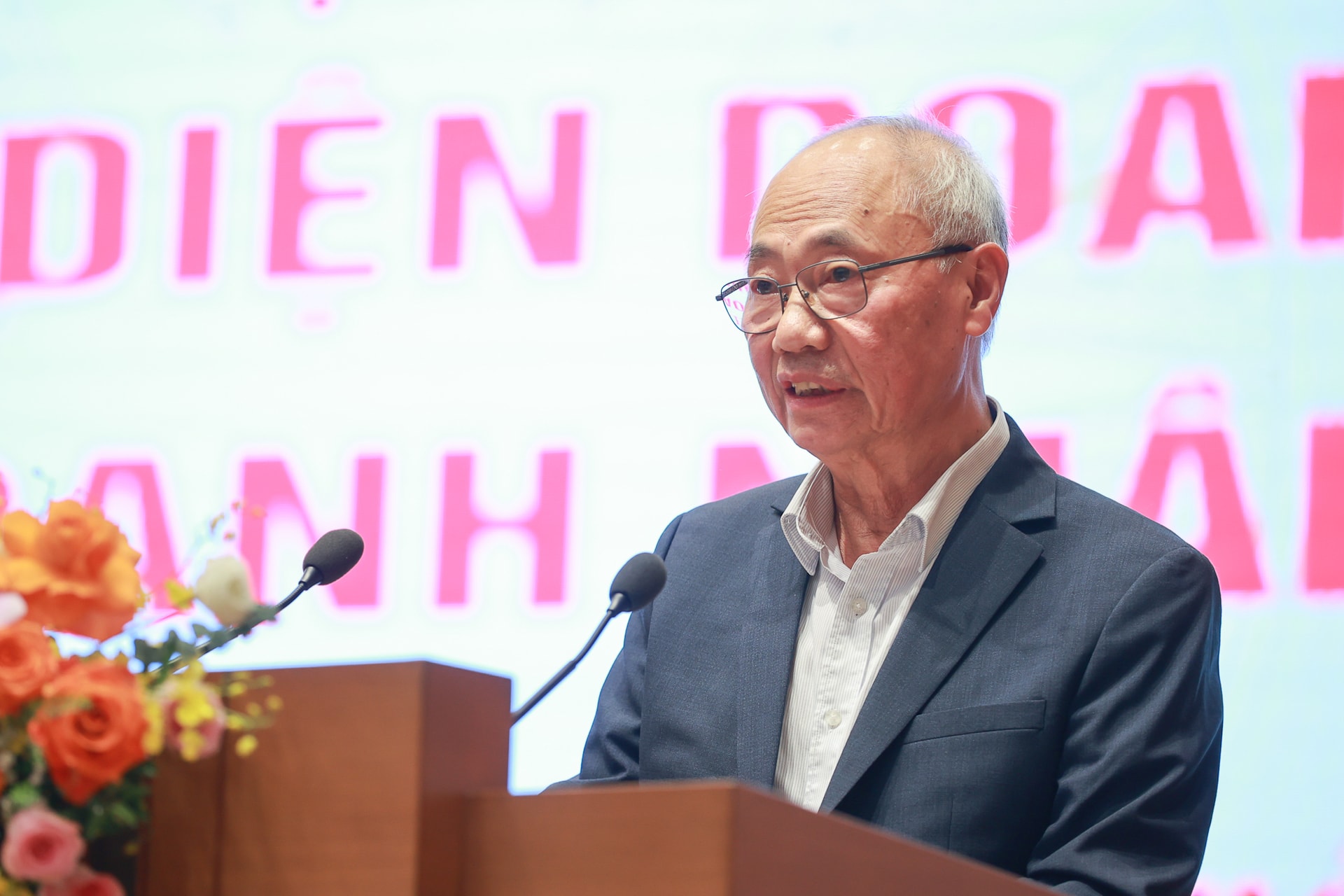 TỔNG THUẬT: Thường trực Chính phủ gặp mặt các doanh nghiệp- Ảnh 19. TỔNG THUẬT: Thường trực Chính phủ gặp mặt các doanh nghiệp- Ảnh 19.