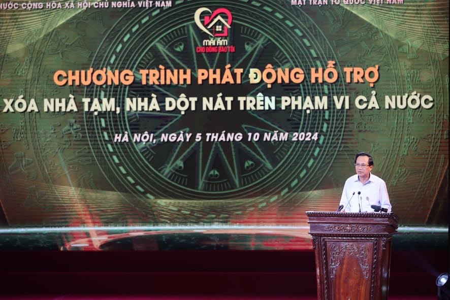 Thủ tướng: Xóa hết nhà tạm, nhà dột nát để không ai bị bỏ lại phía sau trong kỷ nguyên vươn mình của dân tộc- Ảnh 3. Thủ tướng: Xóa hết nhà tạm, nhà dột nát để không ai bị bỏ lại phía sau trong kỷ nguyên vươn mình của dân tộc- Ảnh 3.