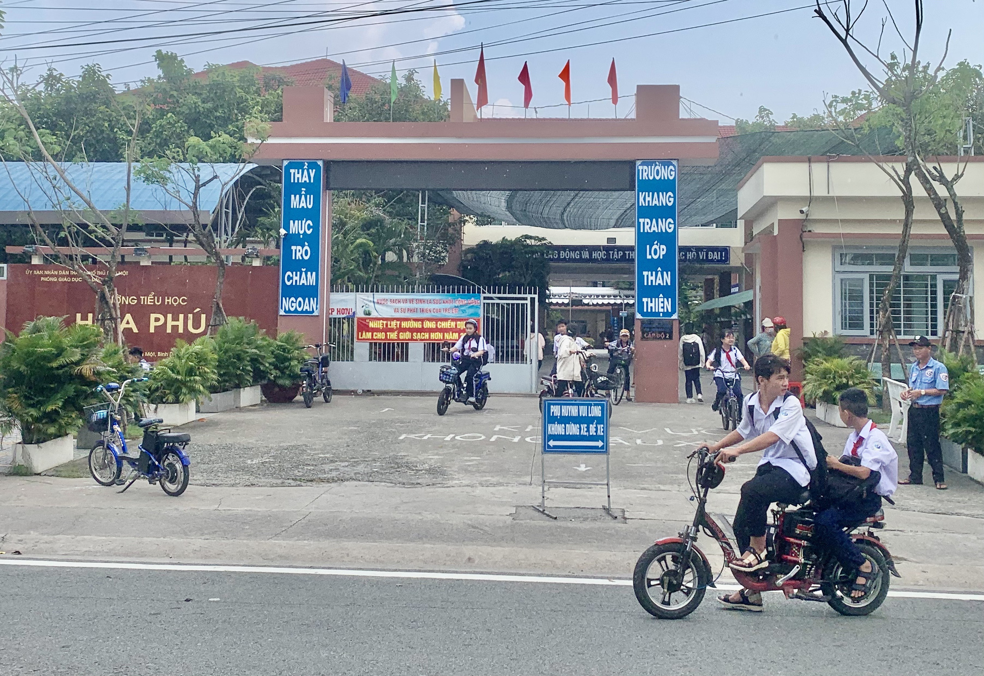 Bạn đọc đề nghị nhân rộng mô hình ‘trường học không có quỹ lớp’ - Ảnh 3. Bạn đọc đề nghị nhân rộng mô hình ‘trường học không có quỹ lớp’ - Ảnh 3.