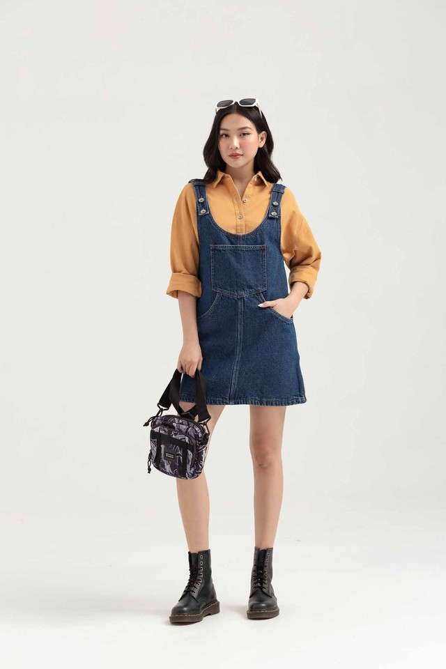 Bí quyết diện đồ năng động với yếm denim- Ảnh 6. Bí quyết diện đồ năng động với yếm denim- Ảnh 6.