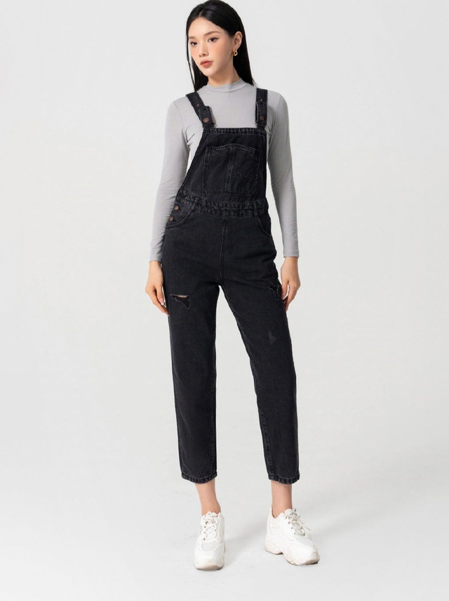 Bí quyết diện đồ năng động với yếm denim- Ảnh 8. Bí quyết diện đồ năng động với yếm denim- Ảnh 8.