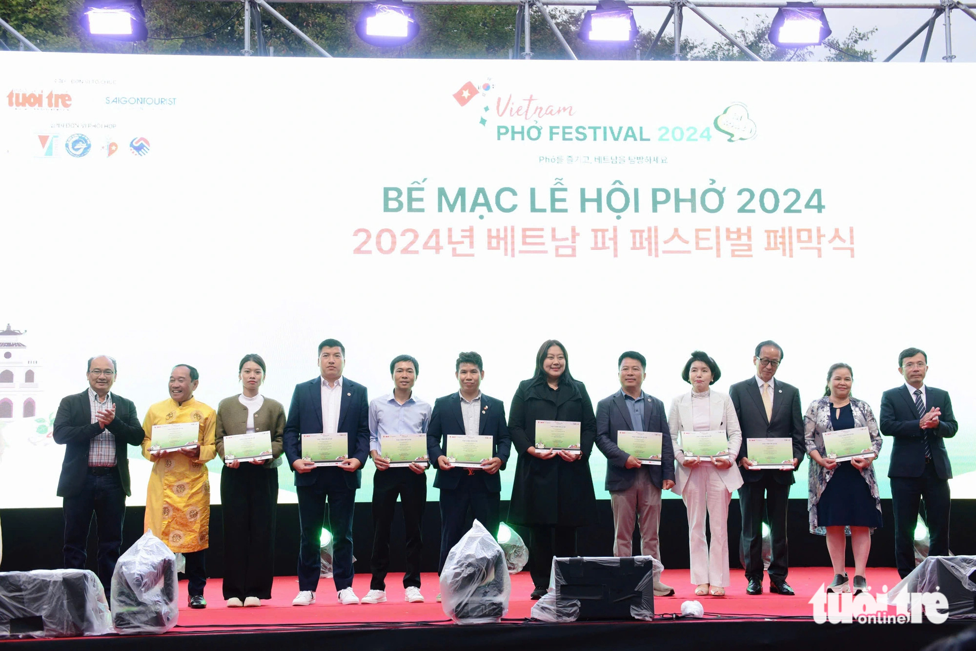 Vietnam Phở Festival tại Hàn Quốc khép lại với dấu ấn đậm nét - Ảnh 9. Vietnam Phở Festival tại Hàn Quốc khép lại với dấu ấn đậm nét - Ảnh 13.
