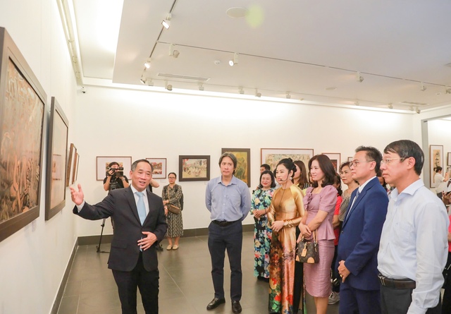 "Hà Nội sức sống và niềm tin" - món quà nghệ thuật mừng 70 năm Ngày Giải phóng Thủ đô - Ảnh 3. "Hà Nội sức sống và niềm tin" - món quà nghệ thuật mừng 70 năm Ngày Giải phóng Thủ đô - Ảnh 3.