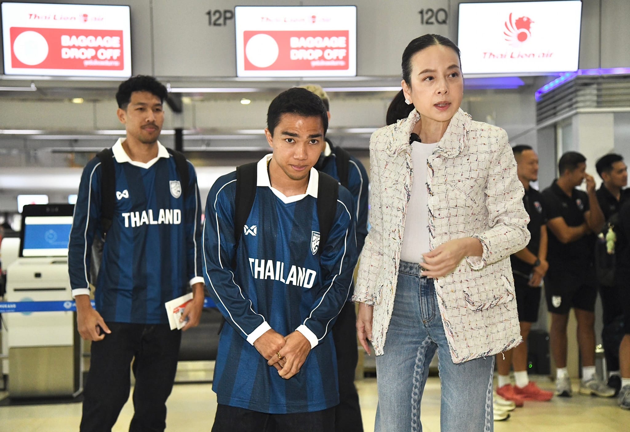 King's Cup 2024 tạo cơn sốt vé, Madam Pang mong đội tuyển Thái Lan phá dớp- Ảnh 12. King's Cup 2024 tạo cơn sốt vé, Madam Pang mong đội tuyển Thái Lan phá dớp- Ảnh 12.