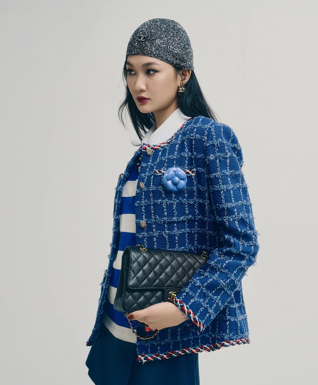 Vào thu, áo tweed là điểm nhấn đắt giá nhất tủ đồ công sở- Ảnh 2. Vào thu, áo tweed là điểm nhấn đắt giá nhất tủ đồ công sở- Ảnh 2.