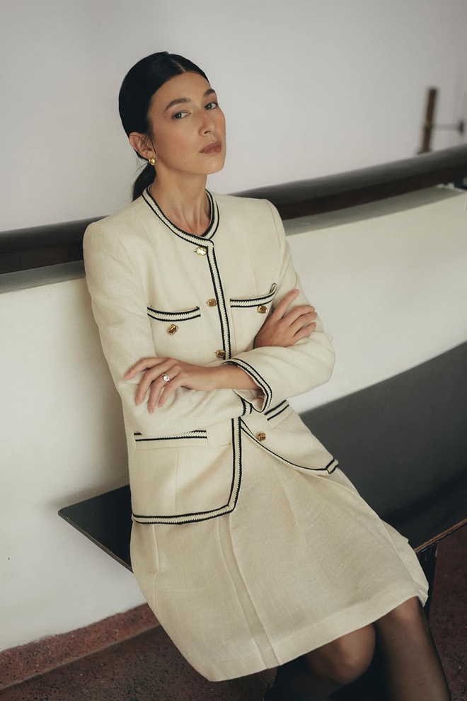 Vào thu, áo tweed là điểm nhấn đắt giá nhất tủ đồ công sở- Ảnh 9. Vào thu, áo tweed là điểm nhấn đắt giá nhất tủ đồ công sở- Ảnh 9.