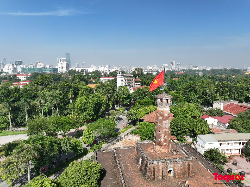 Cột cờ Hà Nội: Chứng nhân lịch sử ngày tiếp quản Thủ đô - Ảnh 2. Cột cờ Hà Nội: Chứng nhân lịch sử ngày tiếp quản Thủ đô - Ảnh 2.