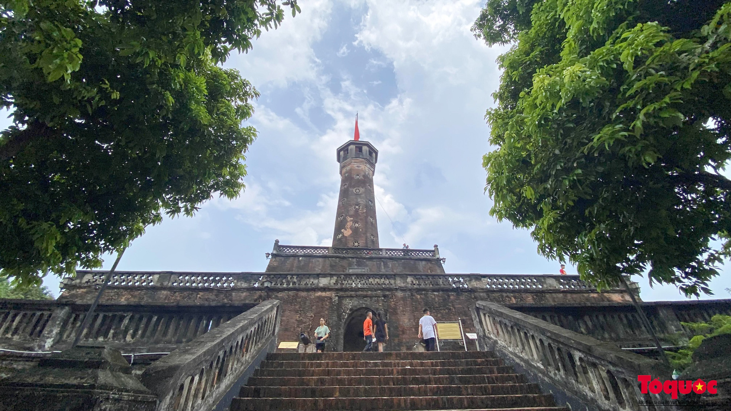 Cột cờ Hà Nội: Chứng nhân lịch sử ngày tiếp quản Thủ đô - Ảnh 10. Cột cờ Hà Nội: Chứng nhân lịch sử ngày tiếp quản Thủ đô - Ảnh 10.