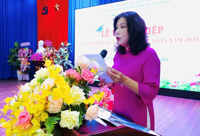 Trường Đại học TDTT TP.HCM tổ chức Lễ tốt nghiệp và trao bằng Tiến sĩ, Thạc sĩ và Cử nhân năm 2024 - Ảnh 2. Trường Đại học TDTT TP.HCM tổ chức Lễ tốt nghiệp và trao bằng Tiến sĩ, Thạc sĩ và Cử nhân năm 2024 - Ảnh 2.