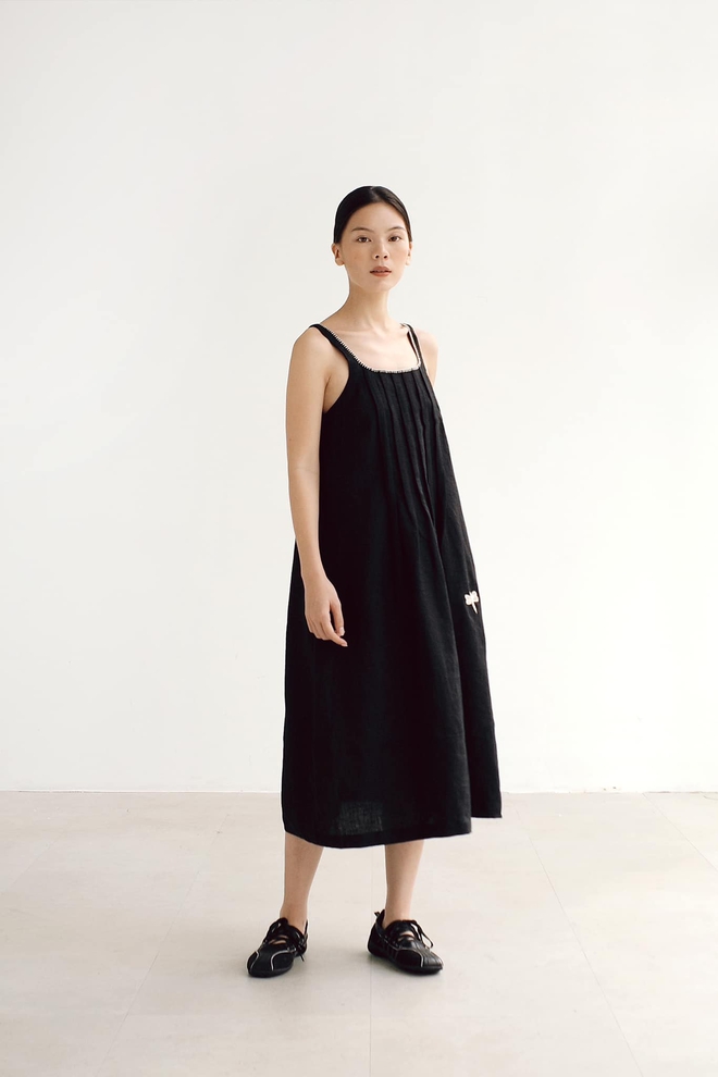 Mặc linen đơn giản mà nổi bật, thu hút mọi ánh nhìn- Ảnh 6. Mặc linen đơn giản mà nổi bật, thu hút mọi ánh nhìn- Ảnh 6.