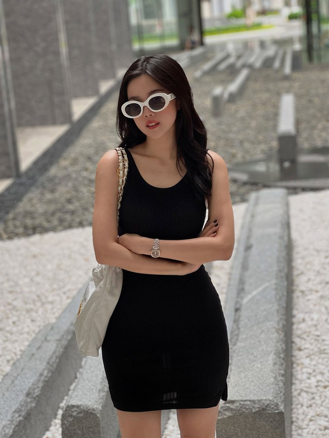 Khẳng định vẻ đẹp quyến rũ với đầm bodycon- Ảnh 4. Khẳng định vẻ đẹp quyến rũ với đầm bodycon- Ảnh 4.