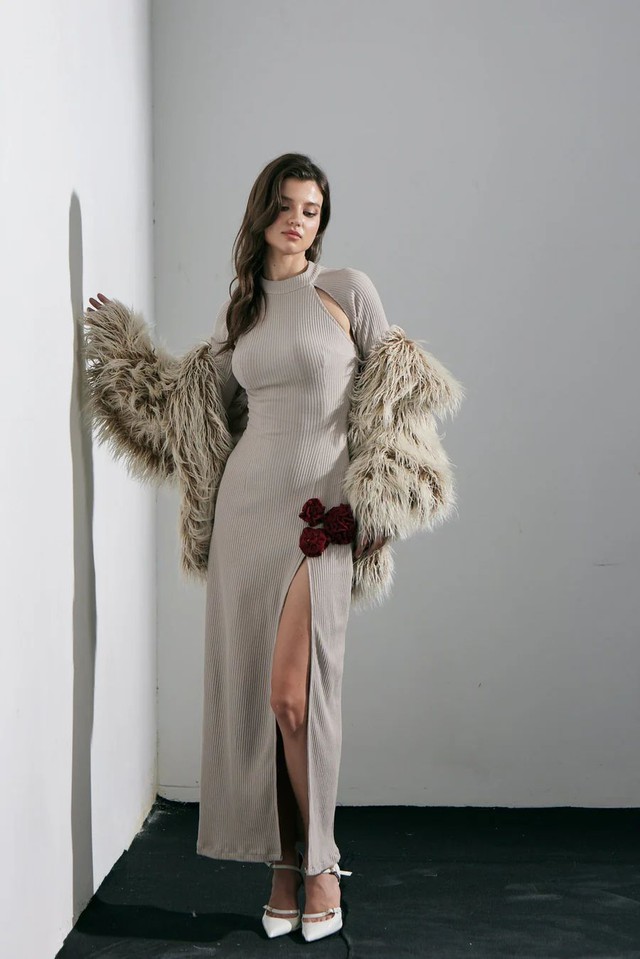 Khẳng định vẻ đẹp quyến rũ với đầm bodycon- Ảnh 6. Khẳng định vẻ đẹp quyến rũ với đầm bodycon- Ảnh 6.