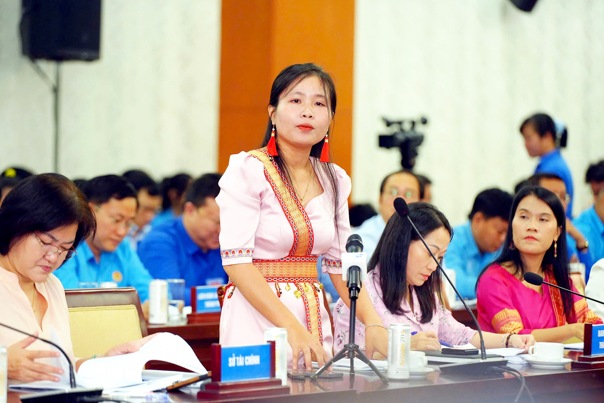 Chuyển đổi số và khởi nghiệp đổi mới sáng tạo: Cần người trẻ tiên phong - Ảnh 2. Chuyển đổi số và khởi nghiệp đổi mới sáng tạo: Cần người trẻ tiên phong - Ảnh 2.