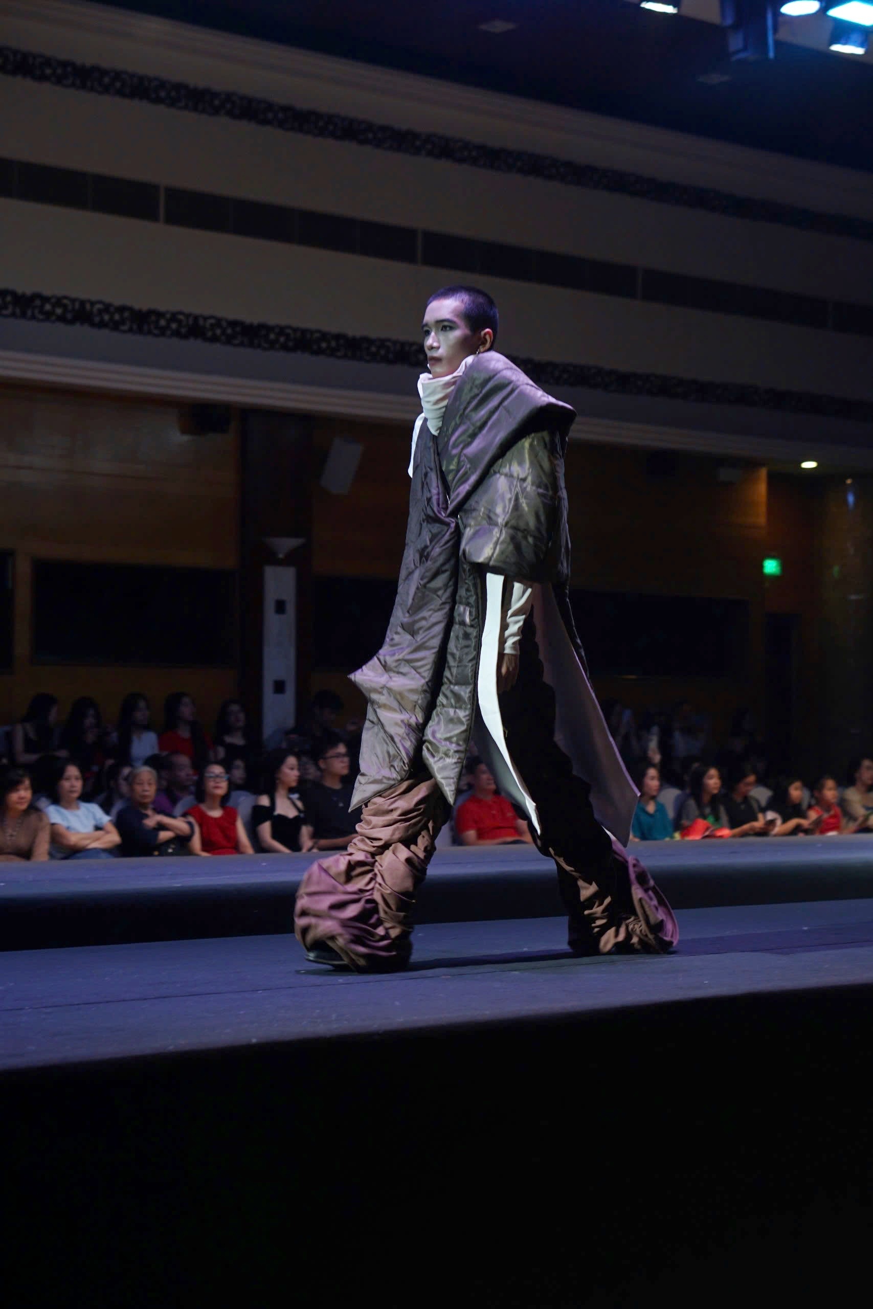 Gen Z Hà thành tổ chức show thời trang, tự thiết kế hơn 60 bộ váy áo - 8 Gen Z Hà thành tổ chức show thời trang, tự thiết kế hơn 60 bộ váy áo - 8