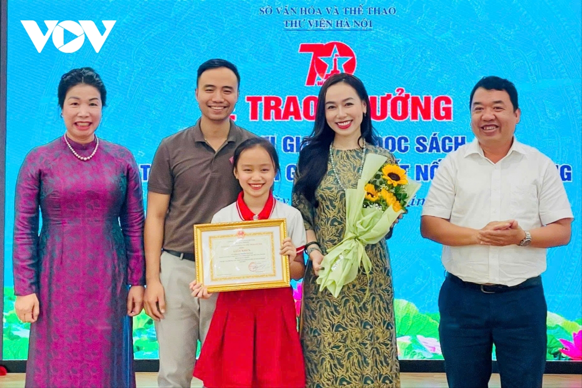 cuộc thi gia đình đọc sách - phát triển văn hóa đọc trong mỗi gia đình hình ảnh 2 cuoc thi gia dinh doc sach - phat trien van hoa doc trong moi gia dinh hinh anh 2